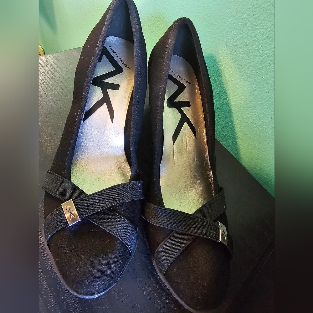 Anne Klein AKSport 'Tabora' Black Wedge Fabric Shoes Women's Size 8M - Picture 3 of 11